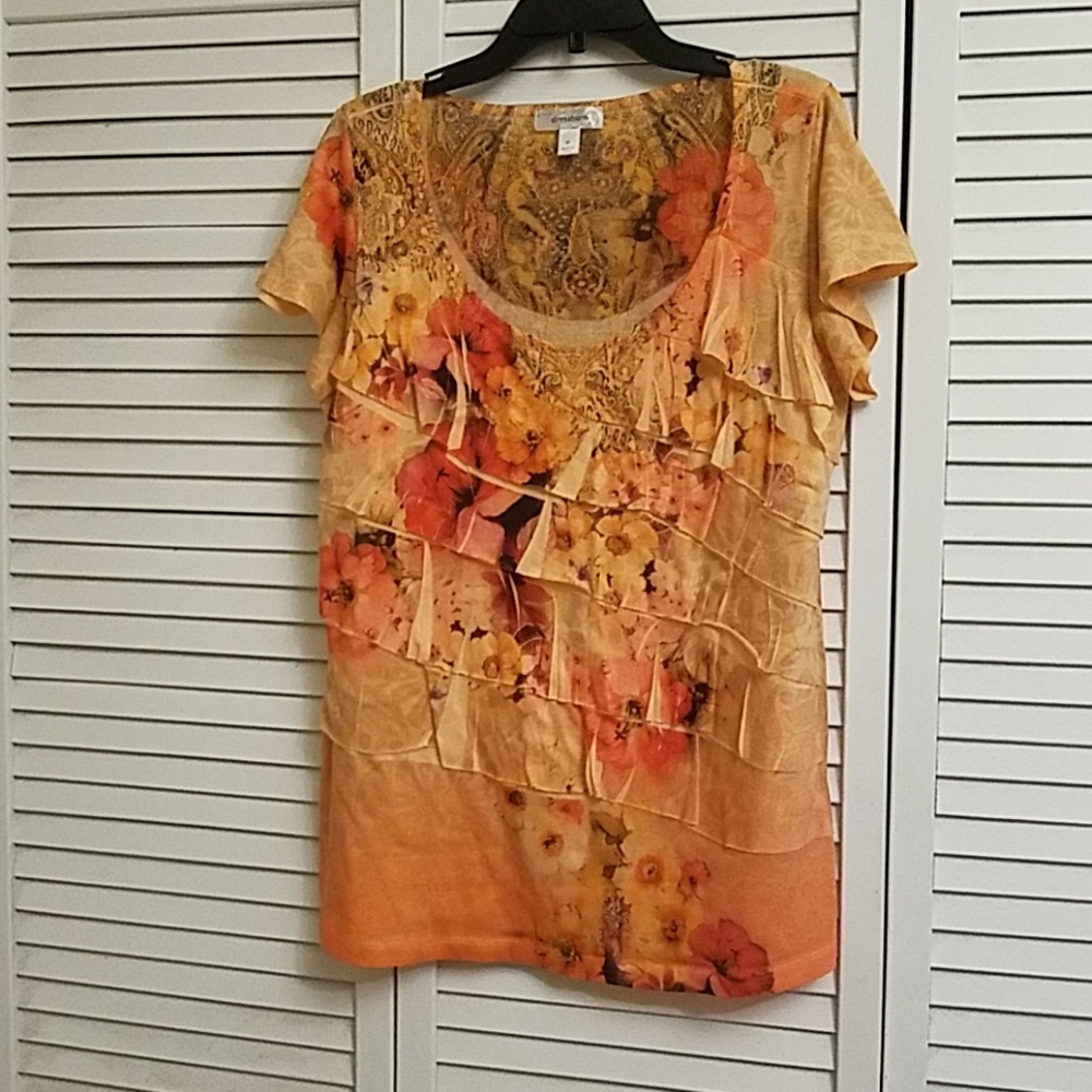 🍁 Ruffled orange shirt